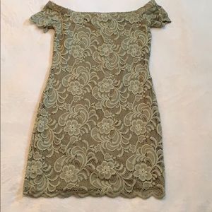 Fovever 21 lace bodycon dress